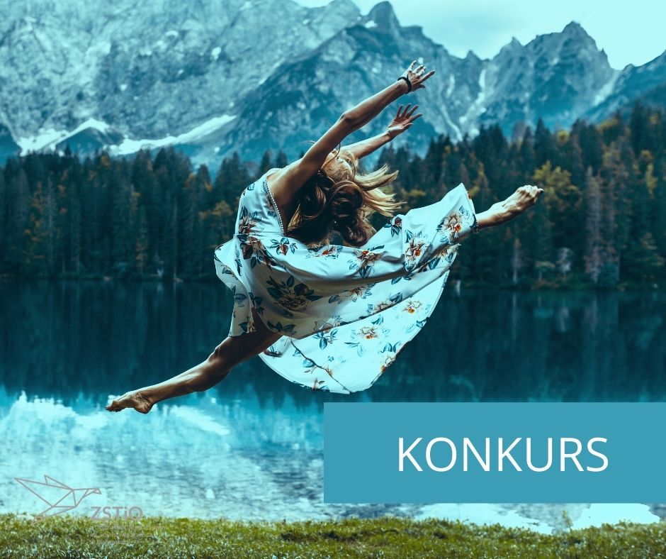 Zdjęcie kobiety na tle jeziora i gór